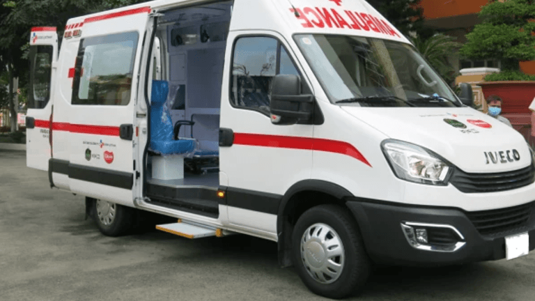 xe cấp cứu Hậu Giang